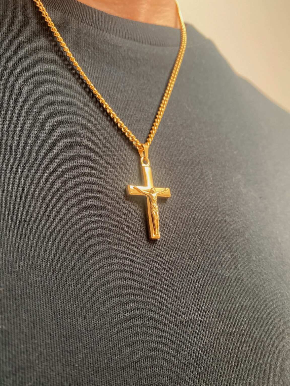 Men's Crucifix Necklace Gold Alfred & Co. Jewellery London