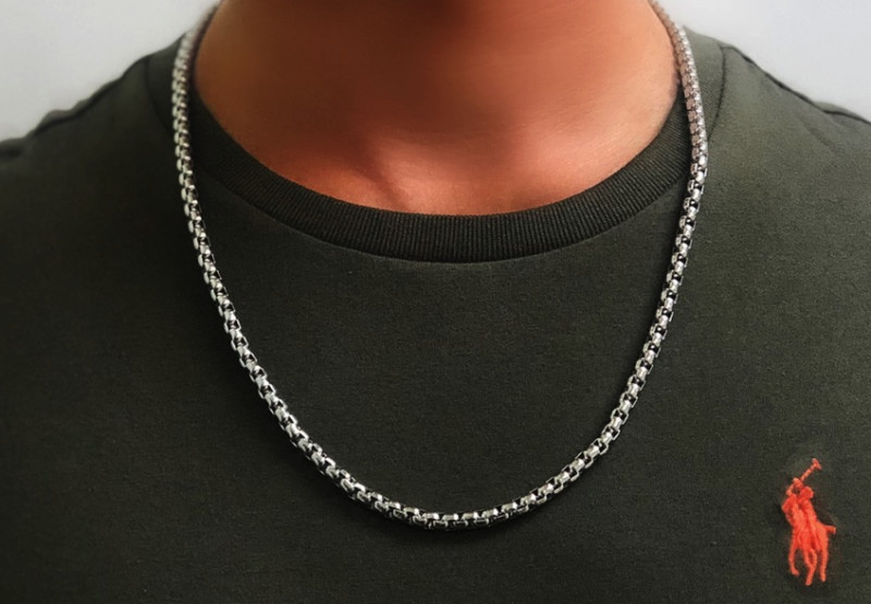 thumbnail image 2 of Men's 24 Inch Silver Stainless Steel Box Chain Necklace - 3mm Width (Unisex) 2 of 5