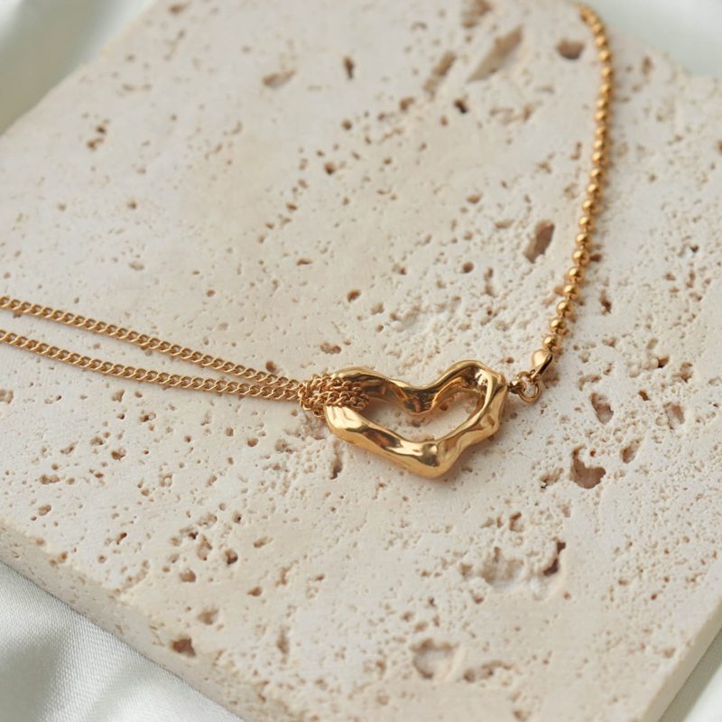 Heart Pendant Necklace Gold